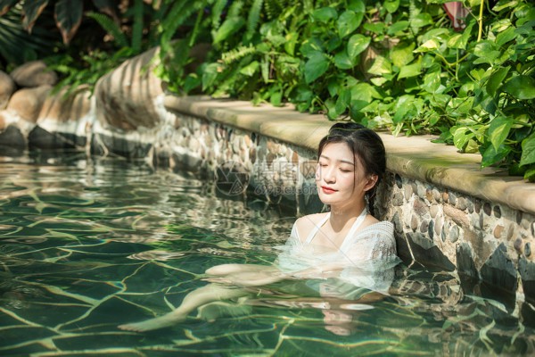 杭州水艺江南专业按摩体验，尽享江南风情养生之旅(杭州水艺江南浴场)